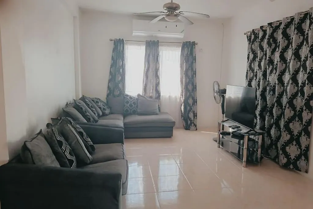 Hébergement de vacances Your Serenity By M N C Rentals Portmore